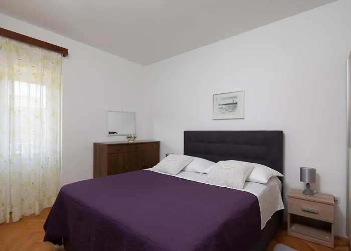 Terra Appartamento Duće